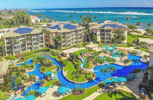 Wailua Condo | Step to the Ocean From a Tropical Condo with Lazy River & Gym