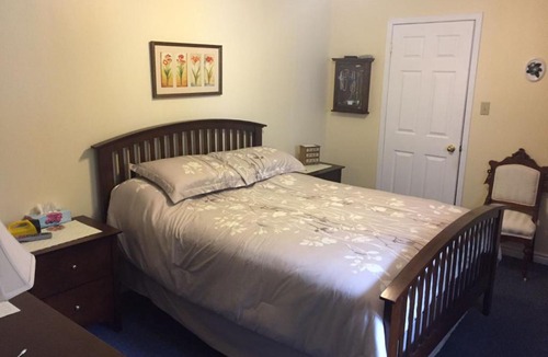 Colpoys Bay House | Stephen's Cottage Wiarton