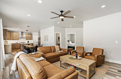 Mid-Hillside House | Strutz · Luxury Home minutes from Skiing with HOT TUB!