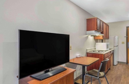 Little Rock Hotel | Studio 6 Extended Stay Little Rock Southwest AR