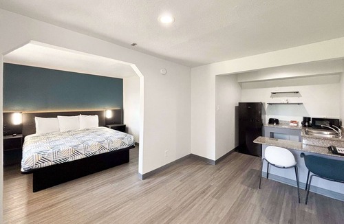 Las Colinas Hotel | Studio 6 Irving, TX – DFW North