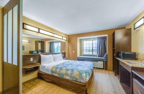 Breaux Bridge Hotel | Studio 6 Suites Breaux Bridge, LA