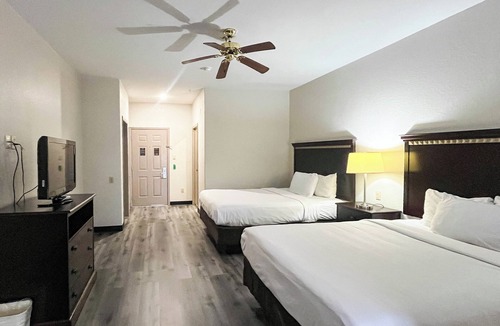 FM 1960 Hotel | Studio 6 Suites Houston, TX - Spring