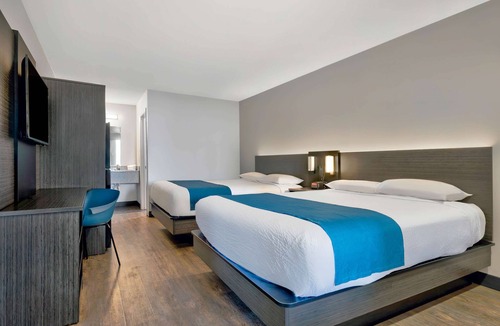 Waco Hotel | Studio 6 Waco, TX - Downtown - Baylor