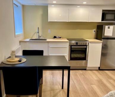 Cote-Saint-Paul Apartment | Studio moderne et tranquille