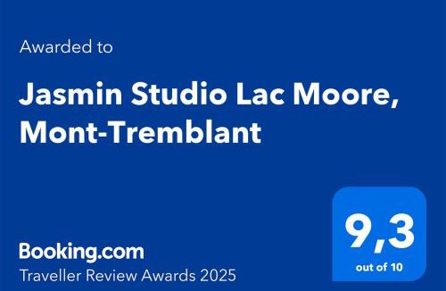 Mont-Tremblant Apartment | Studio with king bed, sofa bed and terrace Mont-Tremblant