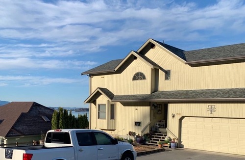 Sitka House | Stunning Ocean View Vacation Home with 4 Bedrooms, 2.5 Bathrooms