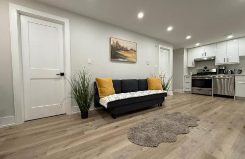 Beaconsfield Village Apartment | Stylish 1BR in Queen West