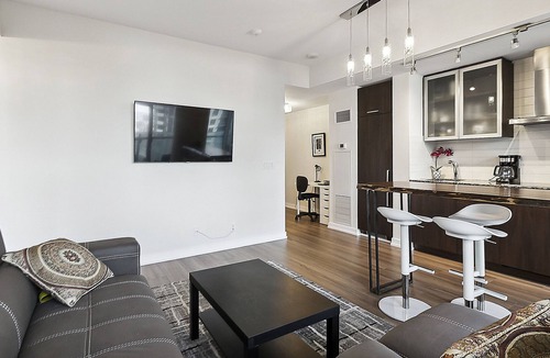 Central Waterfront Condo | Stylish 2 BR 2 Bath Downtown