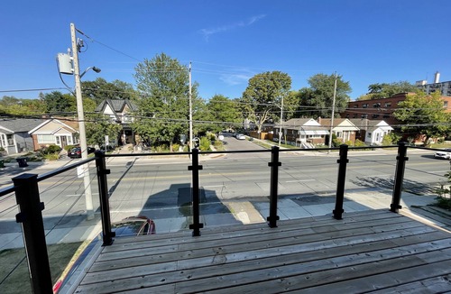 Broadview North Apartment | Stylish and Bright 3BR Loft W/Balcony East York!