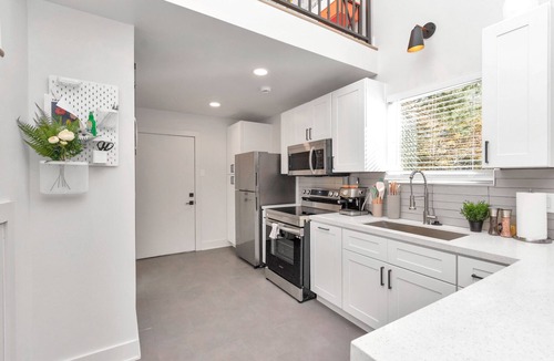 Montgomery House | Stylish Chic Tiny Loft Bungalow