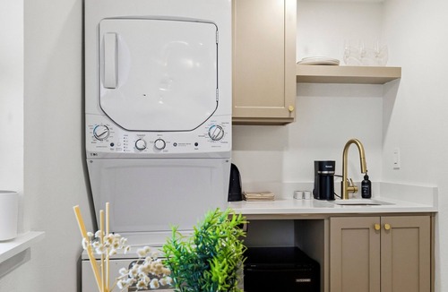 Oak Cliff Apartment | Stylish Cozy Studio in Bishop Arts Prime Walkable Location #6