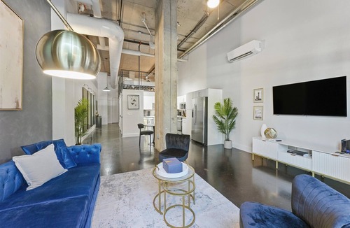 Deep Ellum Apartment | Stylish Loft Deep Ellum Dallas Tx