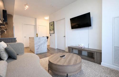 Kitchener Apartment | Stylish Oasis Condo - Gym, Bowling, Pool, Hot Tub