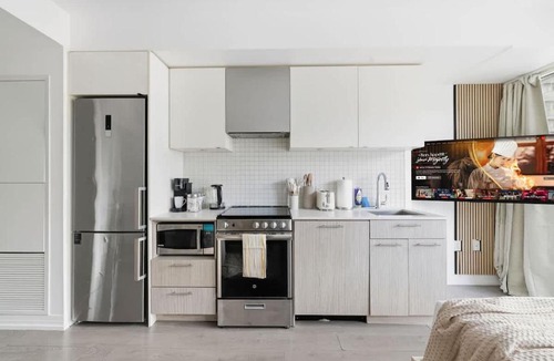 Garden District Apartment | Stylish Studio Steps to Yonge-Dundas Square