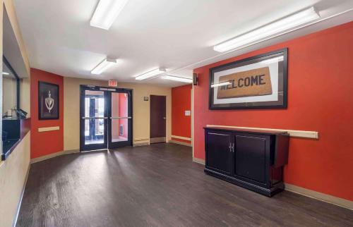 Central Oklahoma City Hotel | Suburban Studios