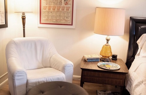 Cherokee Village Hotel | Suite 103 also known as the Arkansas Suite