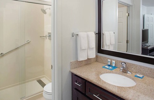 Las Colinas Hotel | Suite 1BR King, Hyatt House Dallas, Pool Access, Near the Airport, Pets Welcome