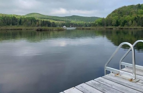 St-Adolphe-d'Howard Cottage | Sunny and Zen on the lake, St Adolphe d'Howard, Quebec