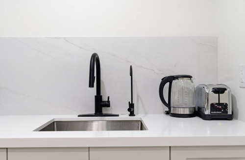 York Regional Municipality Apartment | Sunny Haven – Curated Private Suite w/Projector