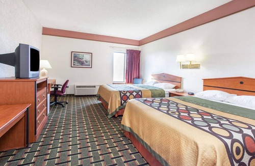 Atchison Hotel | Super 8 by Wyndham Atchison