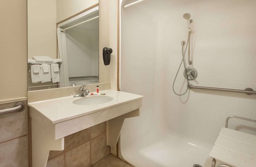 Duson Hotel | Super 8 by Wyndham Duson Lafayette West Area