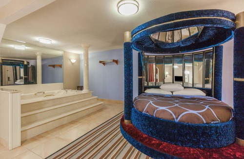 Mount Pleasant Hotel | Super 8 by Wyndham Mt. Pleasant TX