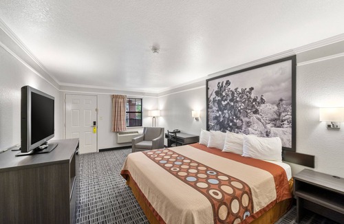 Mount Vernon Hotel | Super 8 by Wyndham Mount Vernon