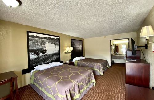 Shawnee Hotel | Super 8 by Wyndham Shawnee