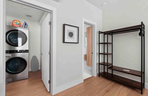 West Campus Apartment | Superb location steps to DT and UT