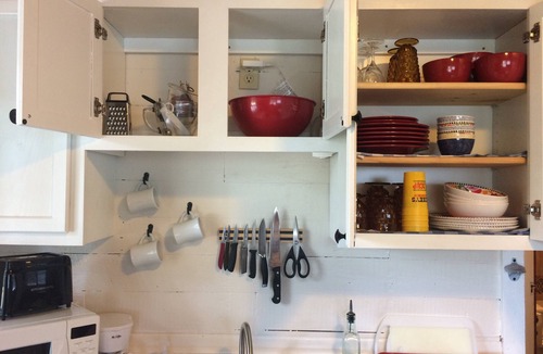 Bryan House | SweetChick Farmhouse, slight country feel with close city convenience.