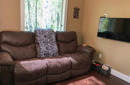 Susitna North Ski Chalet | Talkeetna Mount Dall Cottage with WiFi&laundry
