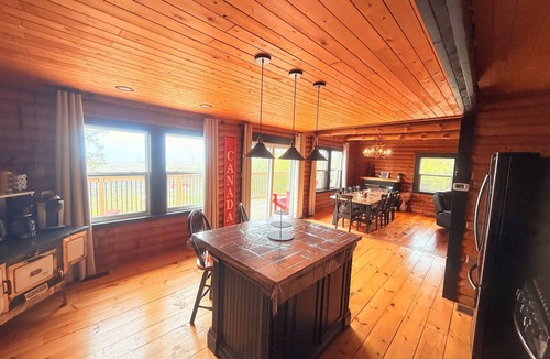 Tobermory Cottage | THaNu Shack - Water's Edge Escape to Tranquility
