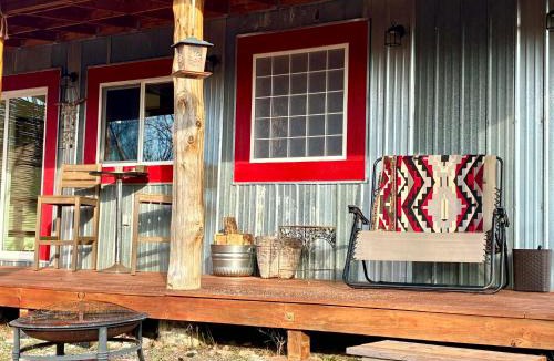 Eureka Springs House | The Barn House