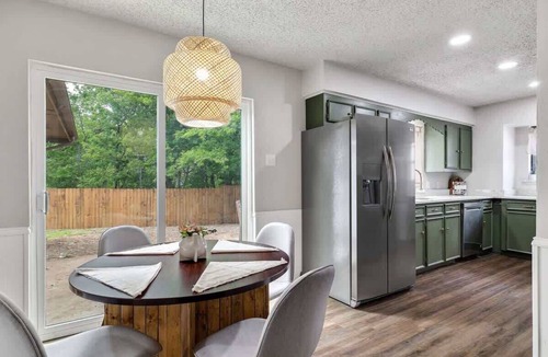 Original Town House | The Big Cozy Getaway