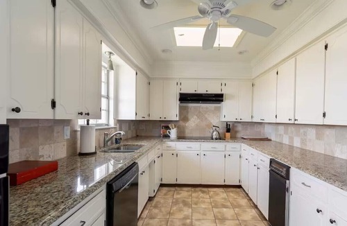 Whitesboro House | The Canopy — Luxe & Private Stay