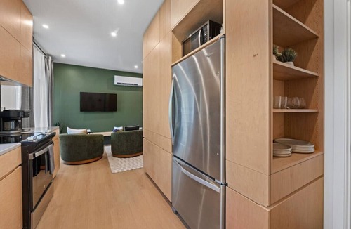 Manhattan Apartment | The Canopy Studio | Nature-Inspired + Walkable