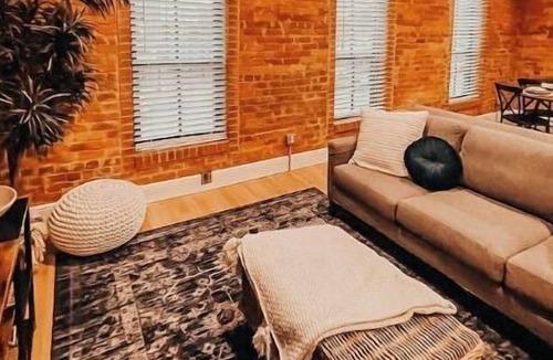 Ennis Apartment | The Downtown Ennis Loft