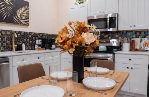 Downtown Apartment | The Francesca - Apt 333
