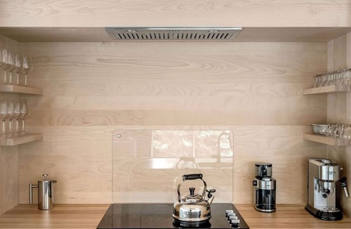 Chertsey Ski Chalet | The Gale