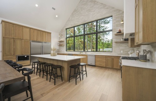 Pickens Cabin | The George|Modern Luxury|Sleeps 22|Spectacular Views