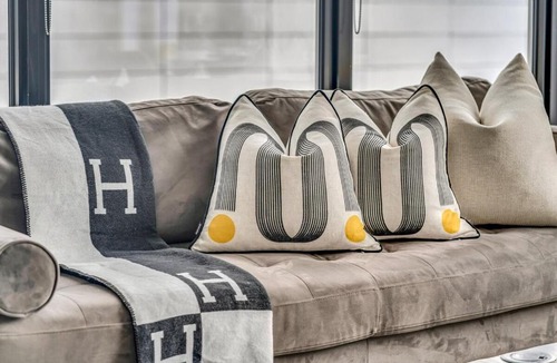 Bloor-Yorkville Apartment | The Gilded Feather Yorkville!