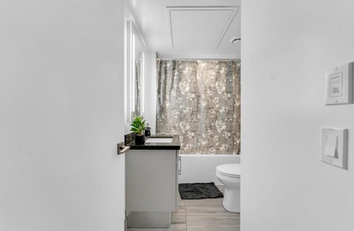 Bloor-Yorkville Apartment | The Gilded Feather Yorkville!