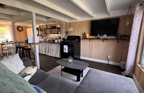 Fortune Harbour House | The Glavine Getaway!