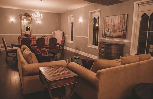 Carleton Place Hotel | The Grand Hotel