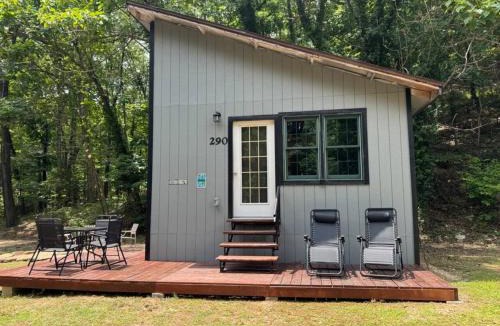 Eureka Springs House | The Holler Cabin