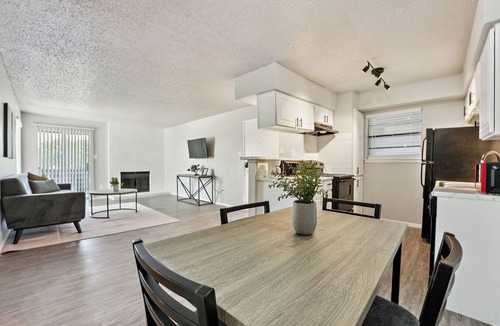 North Arlington Apartment | The Landry 381 | Spacious and Cozy 2 Bedroom 1bth