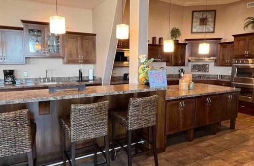 Downtown Apartment | THE LOFT: Best-Kept Secret in Downtown Topeka