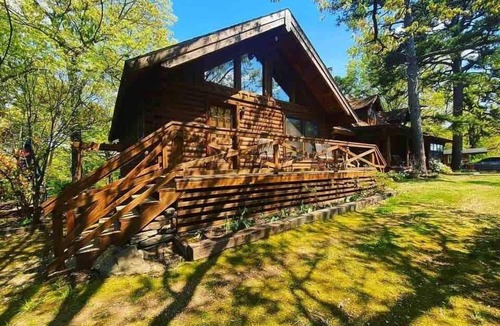 Eureka Springs Cabin | The Luxury Suite at Bear Mountain