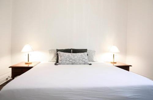 Peterborough Apartment | The Maison Suite Centrally Located